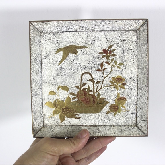 Antique Japanese Lacquered Wood Tray Square White and Gold Bird and Fruit - Picture 7 of 8